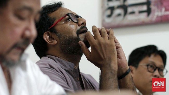 Advokat Todung Mulya Lubis menilai Koordinator Kontras Haris Azhar memiliki kemiripan visi seperti aktivis HAM Munir Said Thalib dalam menyampaikan informasi.