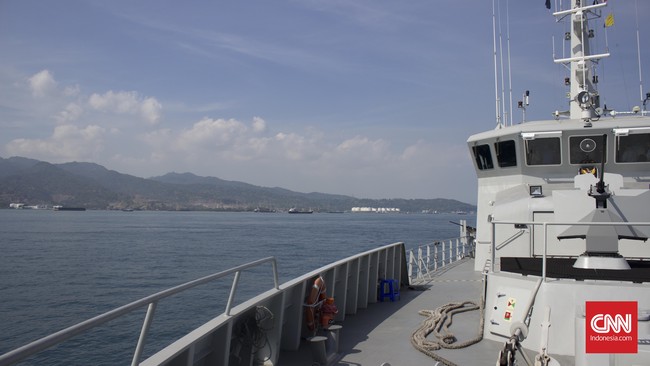 Pemerintah akan menerapkan tarif sistem pemisahan alur laut pada Juli 2020 di Selat Sunda dan Selat Lombok.