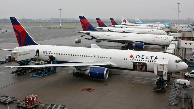Tekanan udara tinggi di kabin pesawat Delta Air Lines menyebabkan sejumlah penumpang mengalami hidung dan kuping berdarah serta masalah lainnya.