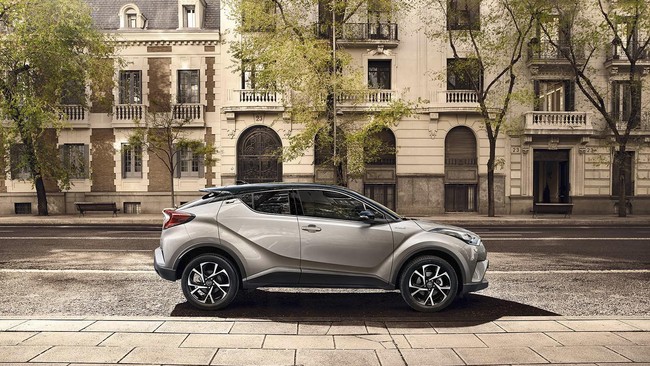 Toyota Astra Motor mengkonfirmasi C-HR Hybrid akan meluncur pekan depan di Indonesia.