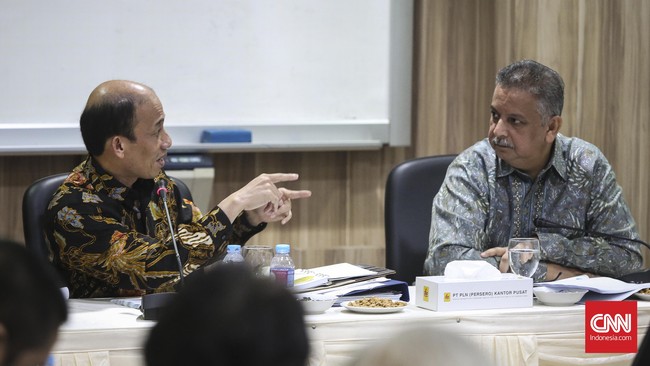 Jika pemerintah setuju menggabungkan PLN ke dalam holding BUMN energi, kebijakan tersebut akan menjadikan Pertamina semakin kuat.