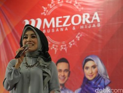 Cerita Cici Paramida Hadang Mobil Suami dan Perempuan Lain