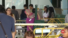 Warga Thailand Beri Hak Suara dalam Referendum
