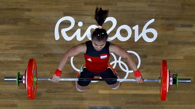 Peraih medali perak Olimpiade, Sri Wahyuni tak mengalami kesulitan berarti saat menyabet medali emas PON 2016.