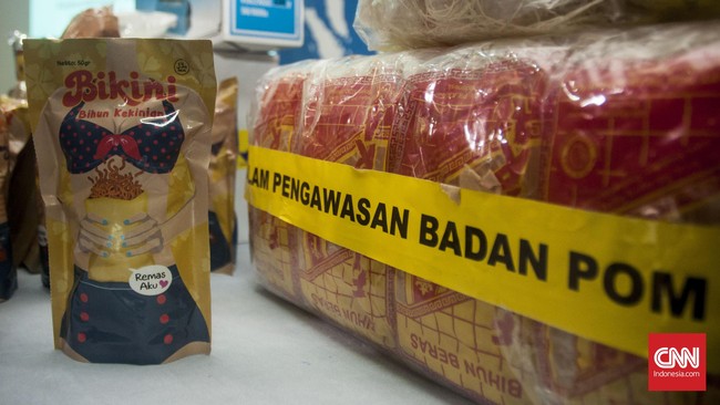 Polri sebelumnya menuding BPOM sebagai pihak yang paling bertanggung jawab mengawasi pedagang farmasi soal kasus gagal ginjal akut.