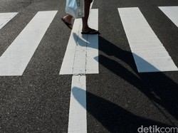 5 Tips Jalan Kaki Percepat Bakar Lemak di Perut, Auto Langsing