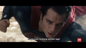 Superman Kembali Terbang Tanpa Batman