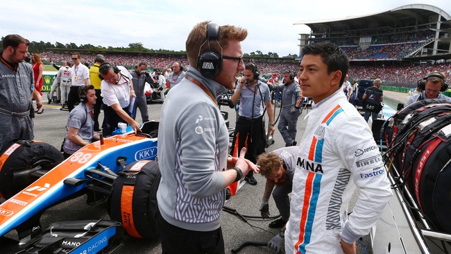 Nasib Rio Haryanto berada di ujung tanduk lantaran Manor Racing resmi dinyatakan bangkrut. Namun, Piers Hunnisett mengatakan Rio masih punya secercah harapan.
