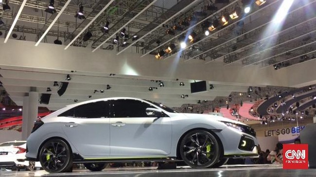 Mobil mewah yang diselundupkan dari Singapura ke Batam tersebut yaitu mini cooper, sedan mercedes benz, honda odyssey, dan honda civic.