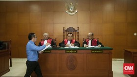 Tergugat Tak Hadir, Sidang Perdana Kasus Vaksin Palsu Ditunda