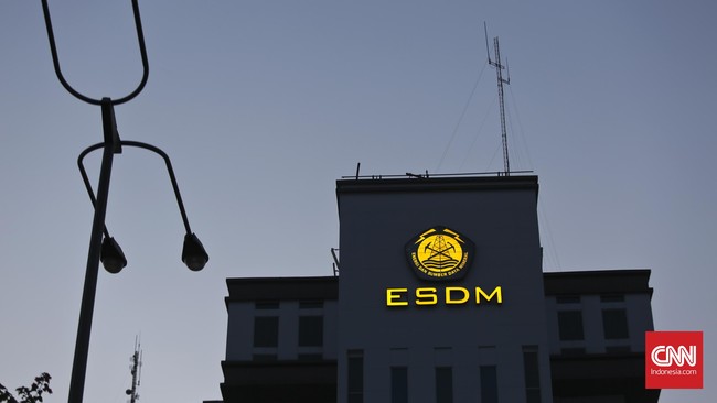 Daftar Lengkap 190 Perusahaan yang Dihukum ESDM dan Hukumannya Kementerian ESDM menghukum 190 perusahaan tambang mulai sektor batu bara hingga mineral karena tak memberikan jaminan reklamasi pascatambang.