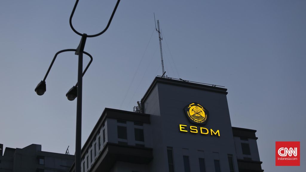 ESDM Bekukan Izin Tambang PT SCC Buntut Sengketa Lahan Transmigran