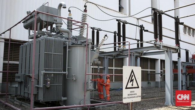 Selain memberikan insentif percepatan pembangkit, PLN juga diwajibkan untuk menyerap dan membeli tenaga listrik sesuai perjanjian jual beli listrik.