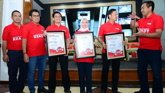 Penghargaan Smart City Nusantara merupakan bentuk apresiasi dari Telkom atas inisiatif Pemerintah Daerah dalam mengimplementasikan Smart City