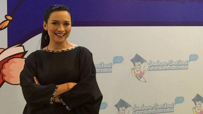 Shahnaz Haque mengaku sudah menyiapkan masa-masa saat putrinya beranjak remaja. Ia membangun kedekatan dengan anak sejak kecil.
