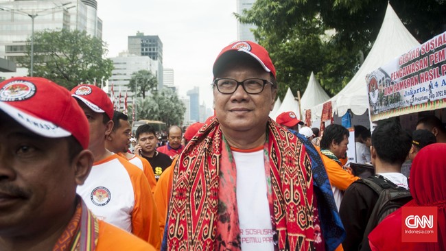 Satgas Pokja Paket Ekonomi akan memaksimalkan peran Kemdagri untuk ikut menyelesaikan hambatan implementasi seluruh paket tersebut di lapangan.