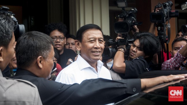 Keterlibatan TNI dalam penanggulangan terorisme diperlukan karena rasio jumlah personel kepolisian dan masyarakat di Indonesia dinilai belum ideal.