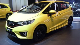 Honda Siap Bersaing di Pasar Mobil Listrik Lewat Jazz Hybrid