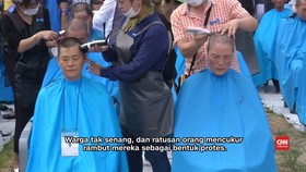Protes THAAD, Ratusan Warga Korsel Botaki Rambut