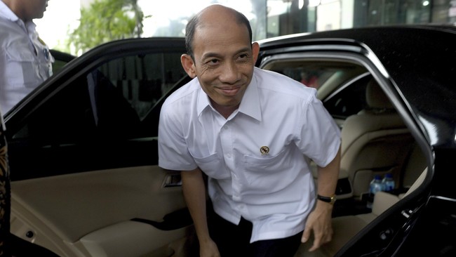 Ketua Fraksi PKS Jazuli Juwaini menegaskan usulan interpelasi atas kasus Arcandra Tahar hanya sebatas pendapat pribadi kader, tidak mewakili partai.