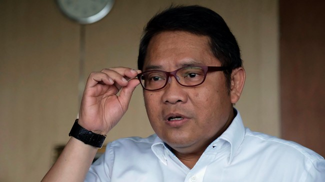 Badan yang baru dibentuk ini turut berperan mengontrol pemberitaan hoax. Pemerintah pun kelak punya kuasa menutup ataupun memblokir setiap akun media sosal.