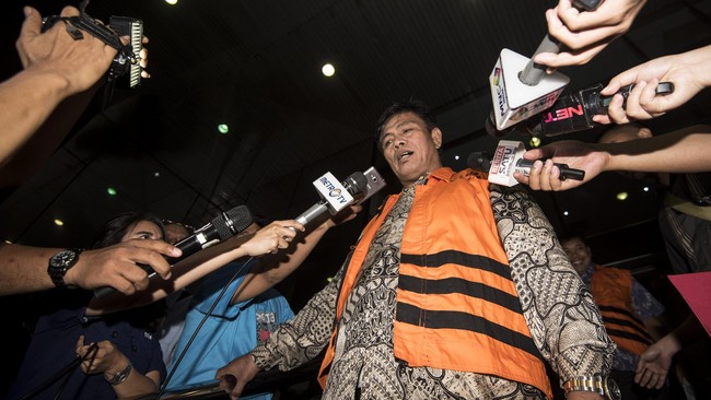 Tiap terdakwa menerima uang suap dalam jumlah berbeda. Zulkifli Effendi menjadi terdakwa yang menerima jumlah paling tinggi dengan nilai Rp1,555 miliar.