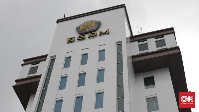 Kementerian PUPR melakukan evaluasi atas pembangunan Gedung BSI yang membuat kantor Kementerian ESDM retak.