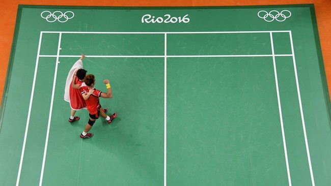 Bonus Rp5 miliar untuk para peraih medali emas Olimpiade dinilai Komisi X DPR RI belum cukup untuk meningkatkan prestasi olahraga Indonesia.