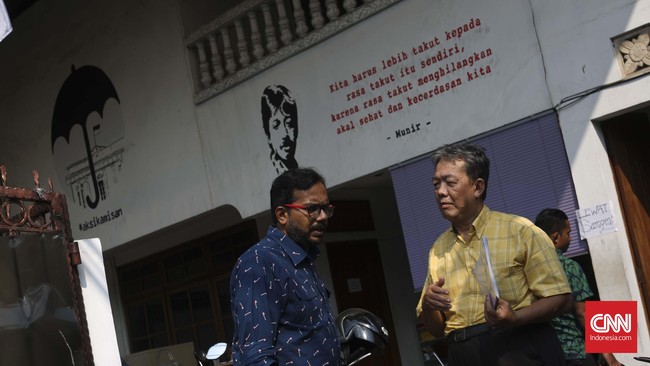 Kedua video tersebut dibuat oleh keluarga Fredi Budiman dan Divisi Humas Direktorat Jenderal Pemasyarakatan Kementerian Hukum dan HAM. 