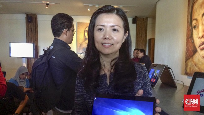 Perubahan strategi bisnis divisi mobile membuat Microsoft menambah target waktu satu tahun lebih lama untuk mencapai 1 miliar adopsi Windows 10.
