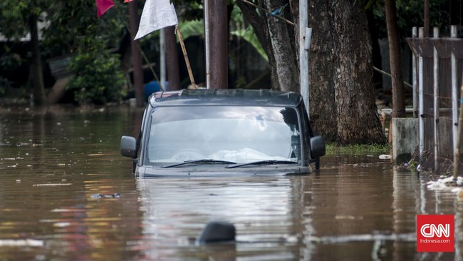Cegah Banjir Kembali Rendam Kemang, Kali Krukut Dilebarkan Lebar Kali Krukut yang melintas di Jalan Kemang Selatan X, Jakarta Selatan, dinilai belum ideal. Dinas Tata Air bakal ajukan proyek pelebaran kepada Ahok.