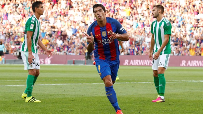 Barcelona langsung menunjukkan taji pada pertandingan pertama La Liga 2016/2017 dengan melumat Real Betis 6-2 di Stadion Camp Nou, Sabtu (20/8).