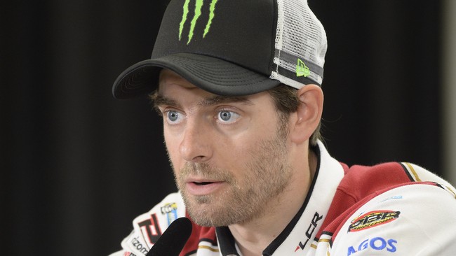 Valentino Rossi mengaku turut gembira dengan kemenangan perdana yang diraih pebalap LCR Honda, Cal Crutchlow, pada MotoGP Ceko, Minggu (21/8).