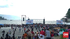 Ribuan Orang Ramaikan Karnaval Kemerdekaan di Bandung