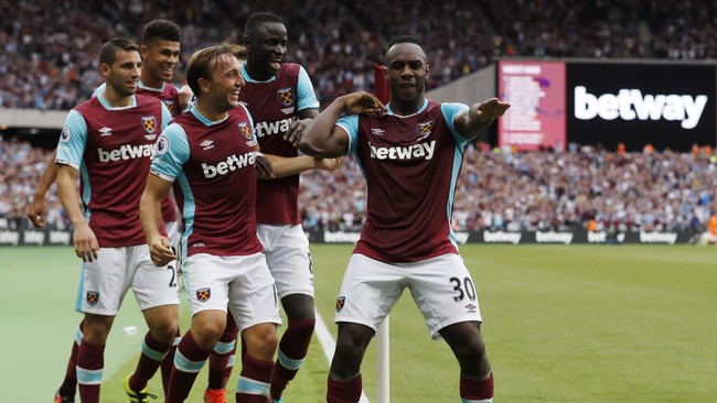 West Ham United harus menunggu hingga menit ke-85 untuk bisa mencetak gol kemenangan 1-0 atas AFC Bournemouth pada lanjutan Liga Primer Inggris.