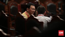 Kapasitas Ahok Dipertanyakan oleh Hakim Mahkamah Konstitusi