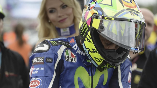 Pebalap Yamaha, Valentino Rossi, sedikit menyesal hanya memasang ban keras belakang pada balapan di Sirkuit Brno, MotoGP Republik Ceko.