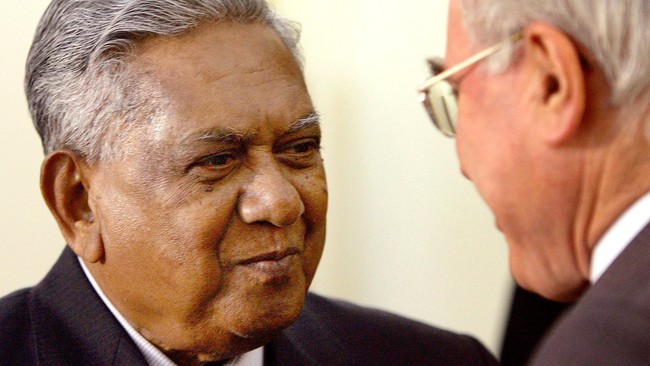 Mantan Presiden Singapura S R Nathan wafat pada Senin (22/8) di usia 92 tahun akibat menderita stroke.