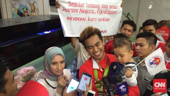 Setelah tiba di Jakarta usai merebut medali emas di Olimpiade 2016 Rio, Tontowi Ahmad rencananya akan menjalani liburan ke Jepara bersama keluarganya.