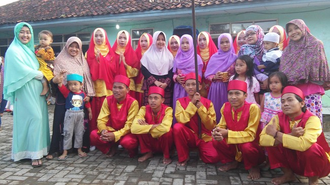 Menengok Tradisi Sunda Saat Menyambut Pengantin