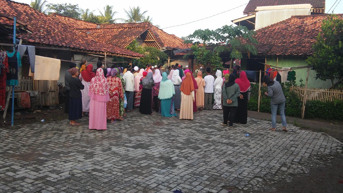Menengok Tradisi Sunda Saat Menyambut Pengantin