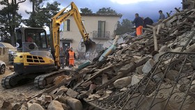 Jumlah Korban Gempa Italia Mencapai 38 Orang