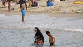 Pengadilan Kota di Perancis Tangguhkan Larangan Burkini