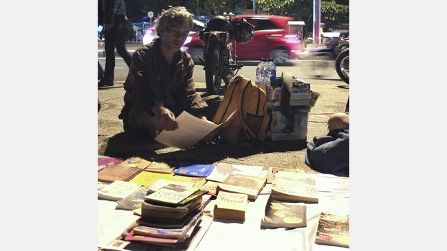 Pembubaran perpustakaan jalanan di Bandung dianggap sebagai tindakan merebut hak kebebasan berekspresi warga di ruang publik.