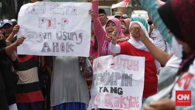 Warga yang tergabung dalam Jaringan Rakyat Miskin Kota (JRMK) menilai sudah terlalu banyak dosa yang dilakukan oleh Ahok selama menjabat sebagai  Jakarta.