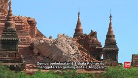 Pagoda Myanmar Hancur Akibat Gempa