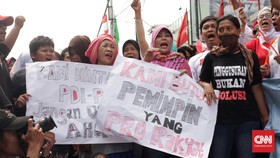Ribuan Massa Penolak Ahok Kepung Balai Kota Hari Ini