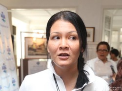 Melanie Subono Ogah Jadi Angkatan Pertama yang Divaksin Corona