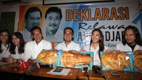 Roti Buaya Untuk Pinang Ahok-Djarot