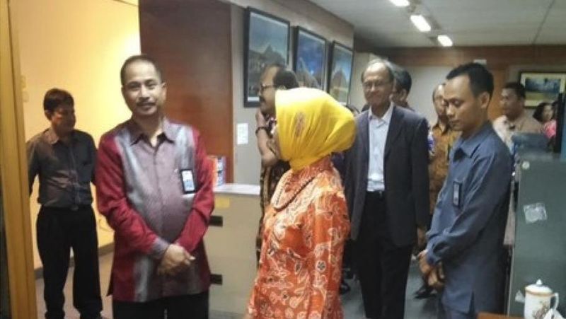 Sebuah ruangan berbasis digital untuk memantau aktivitas pariwisata.